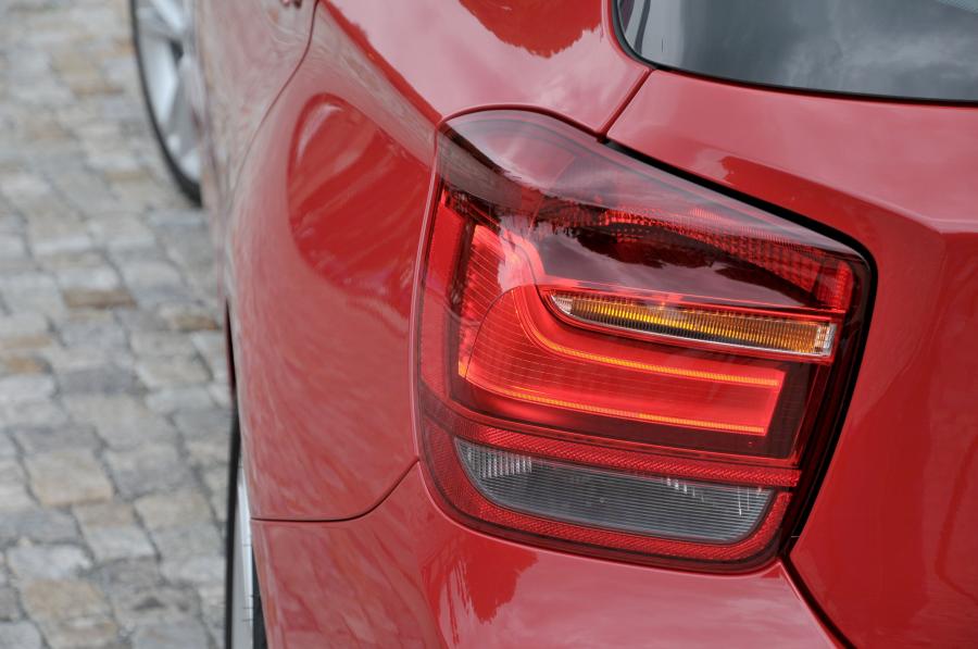  BMW 118i Sport Line 2011 года  (фото 20 из 185)
